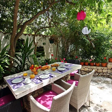 Apartment Martina Supetar